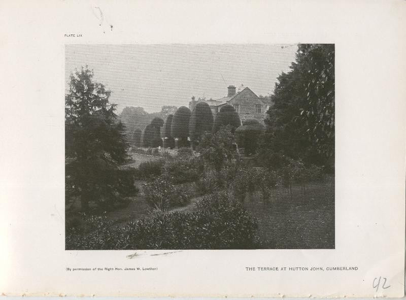 Jardines ingleses lamina 42: The terrace at Hutton John, Cumberland