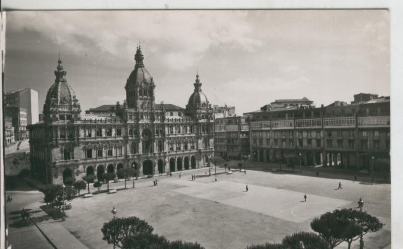 Postal 009536: Plaza Maria Pita y ayuntamiento de la coruña