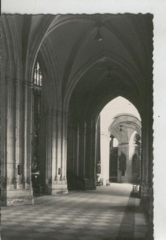 Postal 009585: Nave lateral de la catedral de Oviedo