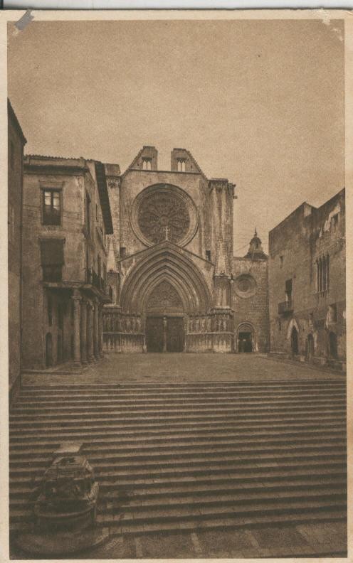 Postal 010173: Tarragona: fachada y plaza de la catedral