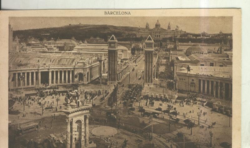 Postal 010538: Plaza de España y entrada a Montjuich en  Barcelona  