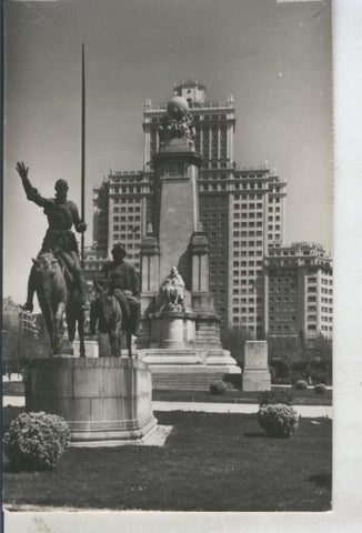 Postal 010866: Monumento a Cervantes y Edificio España en Madrid