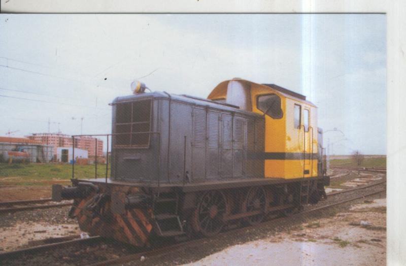 Postal 010956: Tractor de maniobras numero 10342 servicio interno de Villaverde Bajo en 2001