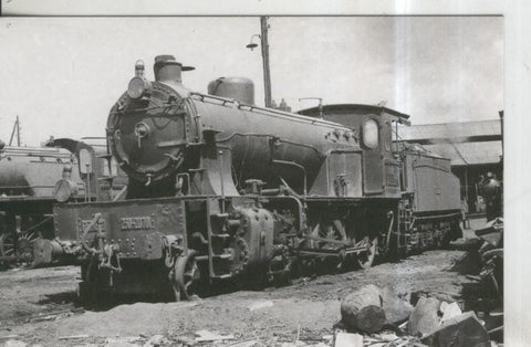 Postal 010959: Locomotora vapor 230-2070 en Madrid en 1966