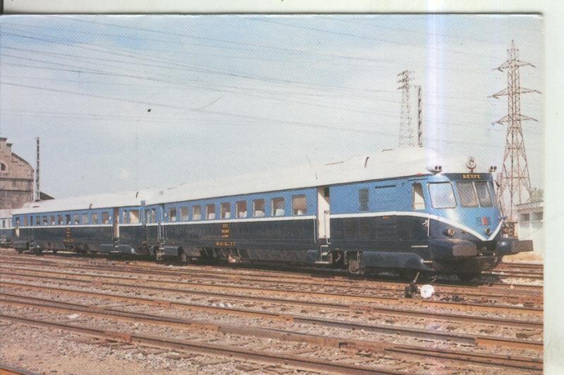 Postal 010981: Automotor disesl TAF serie 9511-9540 en San Jeronimo,Sevilla en 1977