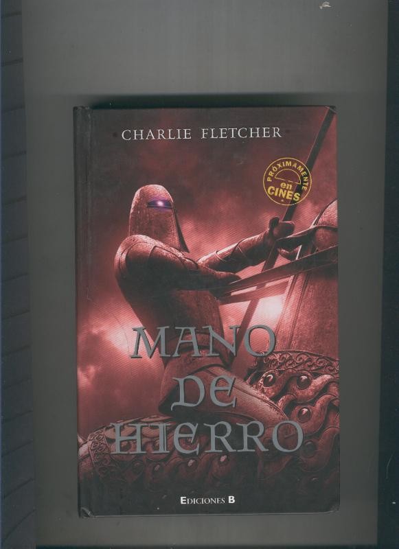 Mano de Hierro (marca golpe en algun canto)