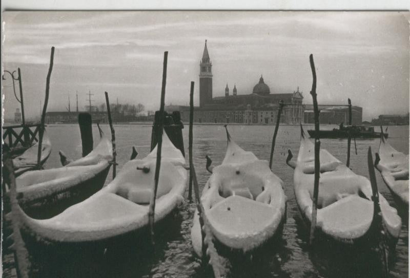 Postal 008894: Gondolas en Venecia