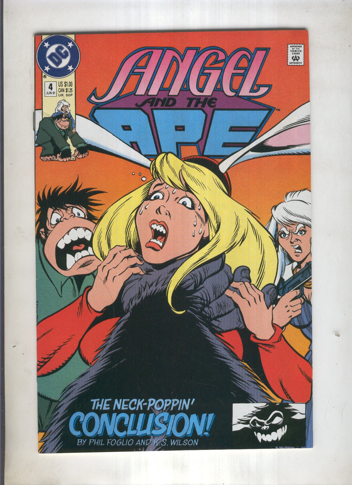 ANGEL AND APE Numero 04: Monkey see monkey Doom