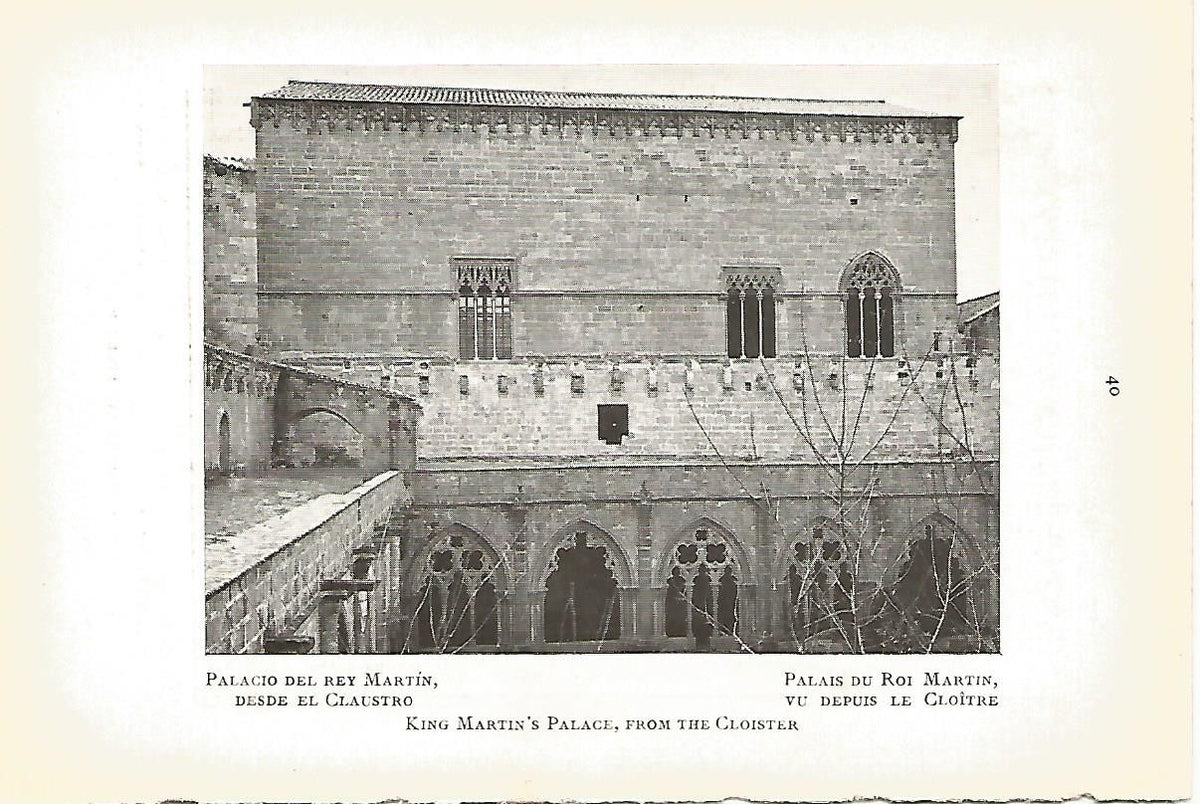 Lamina 565: MONASTERIO DE POBLET. Palacio del rey Martin desde el claustro