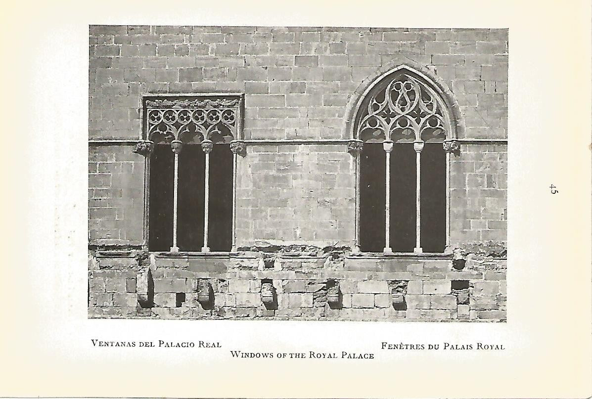 Lamina 568: MONASTERIO DE POBLET. Ventanas del Palacio Real