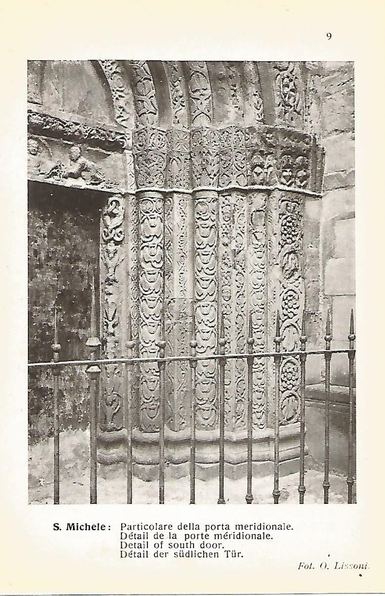 Lamina 648:  PAVIA. Iglesia de San Miguel. Detalle de la puerta meridional