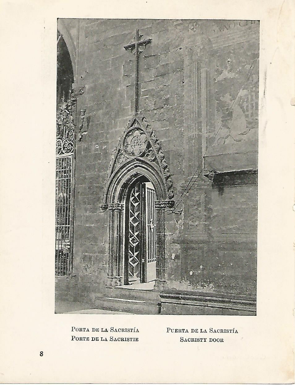 Lamina 1057: CATEDRAL DE BARCELONA. Puerta de la sacristia