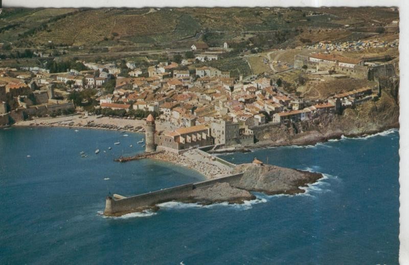 Postal 010387: Vista aerea de Collioure,Francia