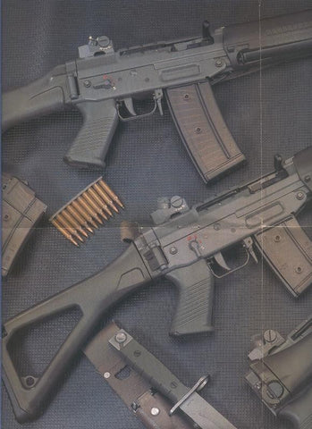 Poster revista Armas: Fusiles de Asalto SIg