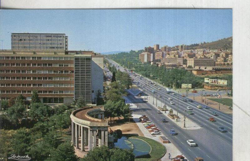 Postal 003073:  Barcelona: Diagonal con monumento a la victoria