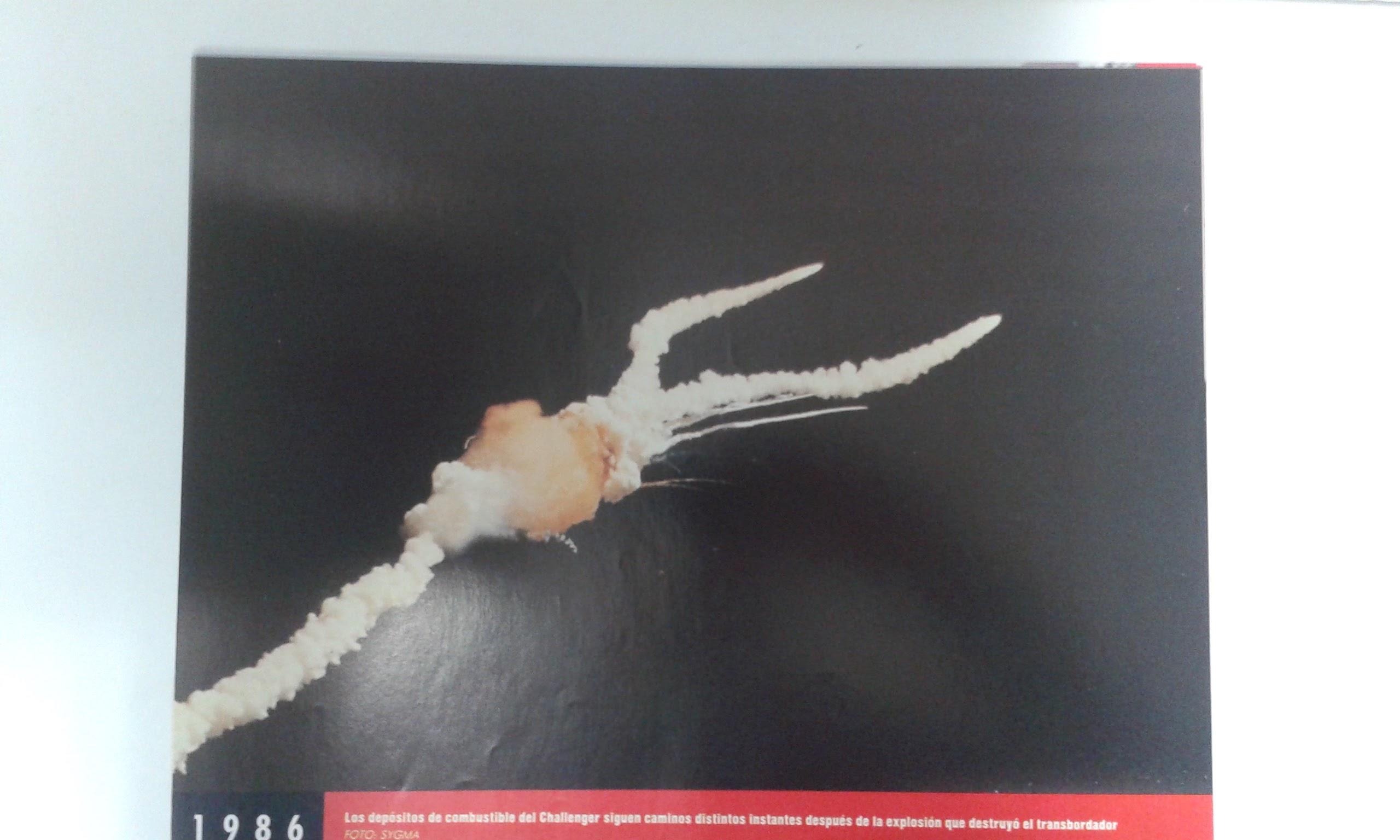 Fotos que hacen historia año 1986: Explosion nave espacial Challenger