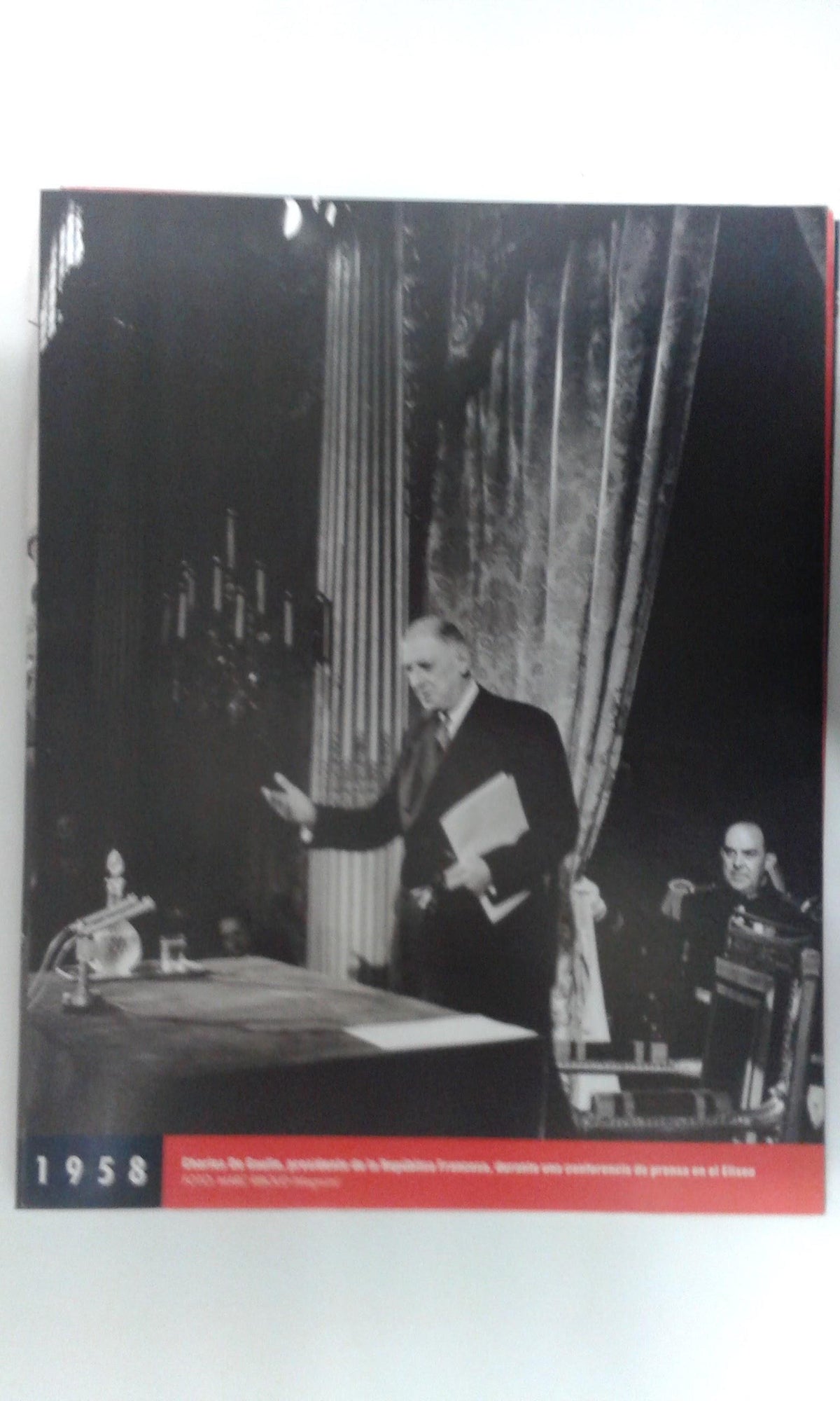 Fotos que hacen historia año 1958: Charles de Gaulle en una conferencia en el Eliseo