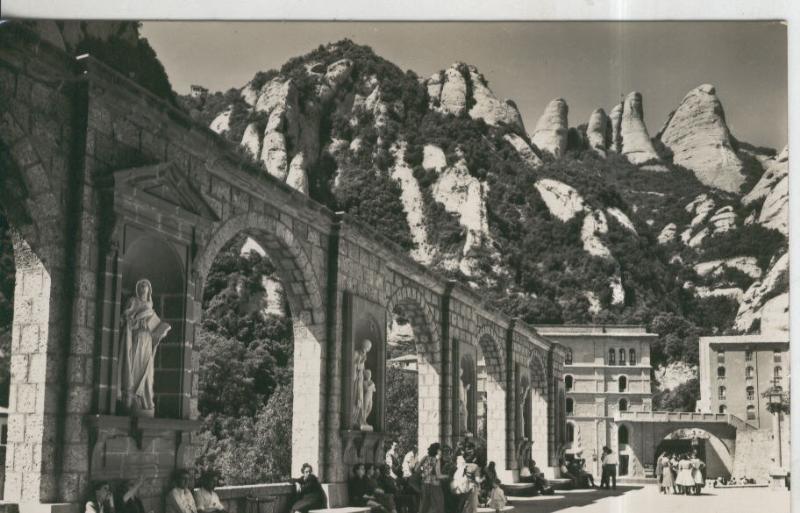Postal 010014: Detalla plaza del monasterio de Montserrat