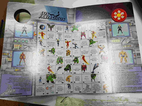 libro de juegos de Superheroes (el dado electronico no funciona)