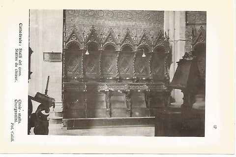 Lamina 610: CATEDRAL DE PIACENZA. Sillas del Coro