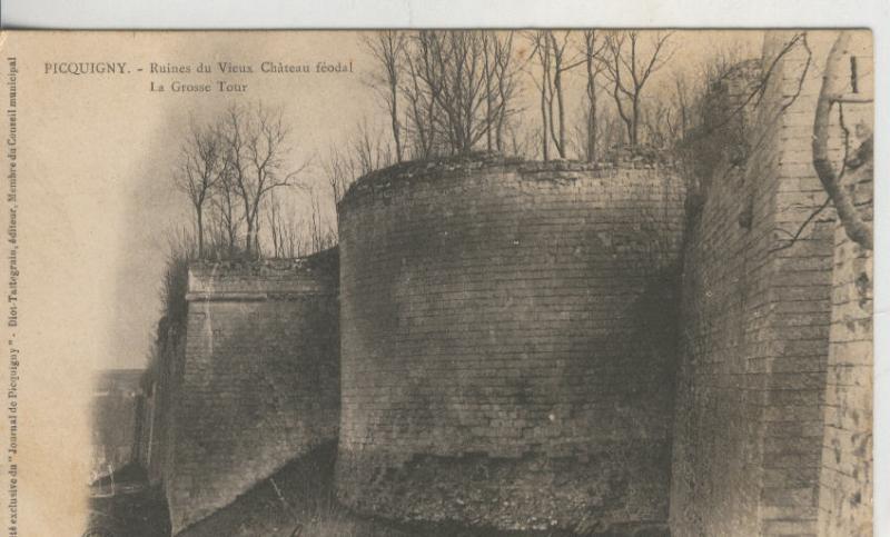 Postal 009128: Picquigny . Ruines du Veieux chateau feodal