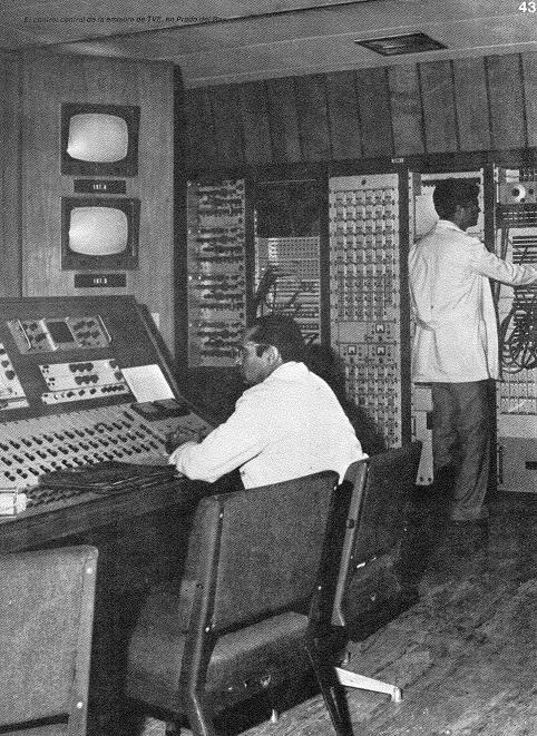 LAMINA 4834: Control central de TVE en Prado del Rey