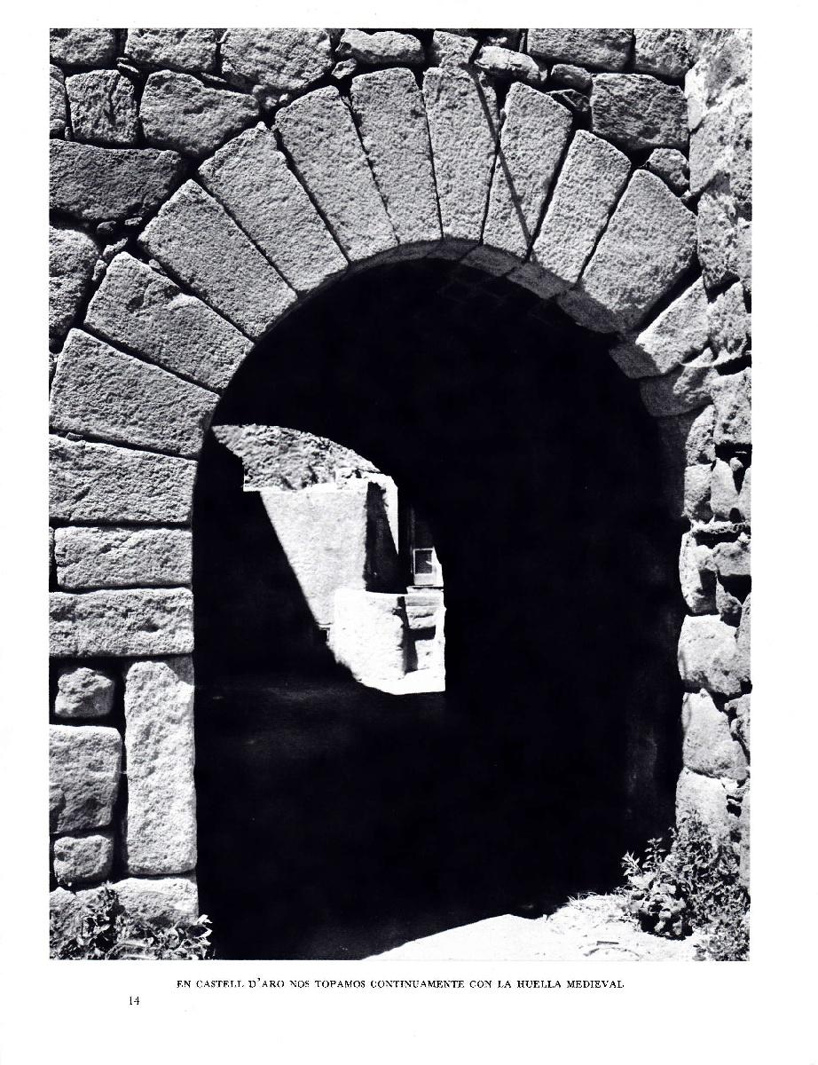 LAMINA 5685:Huella medieval en Castell D Aro