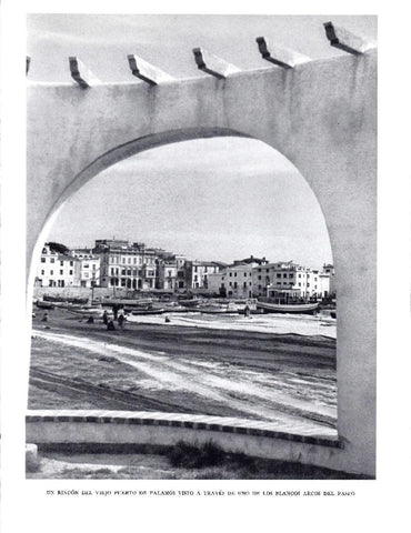 LAMINA 5697: Vista de Palamos desde los balncos arcos del paseo