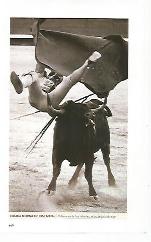 LAMINA COSSIO 50425: Cogida mortal de Jose Mata en 1971