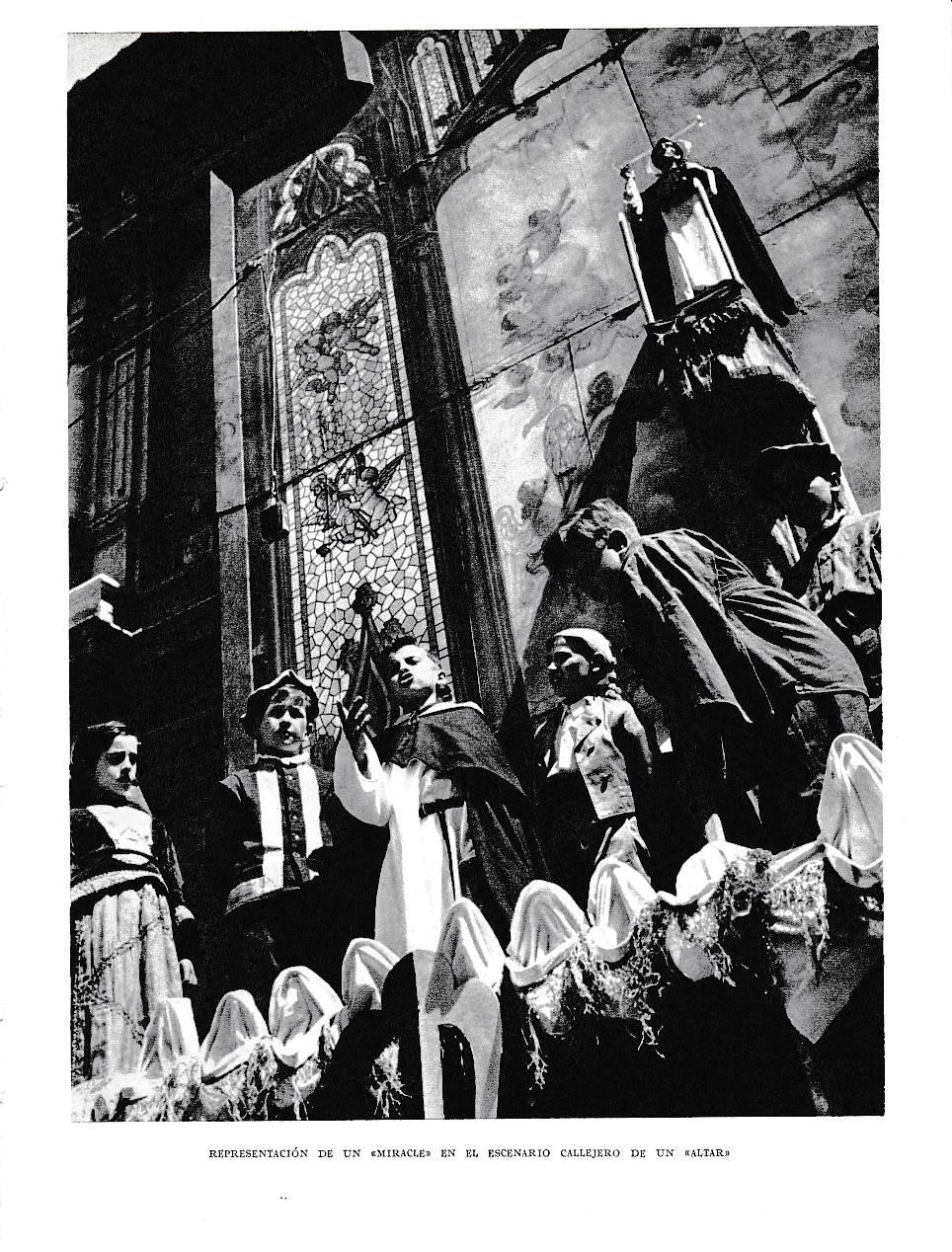 LAMINA 5917: Representacon de un Miracle en un altar callejero