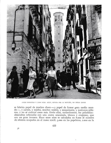 LAMINA 6050: Calles estrechas y casas altas de Alcoy