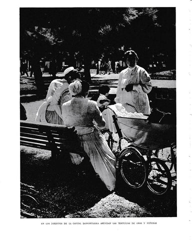 LAMINA 6134: Tertulias de amas y niñeras en los jardines de Donostia