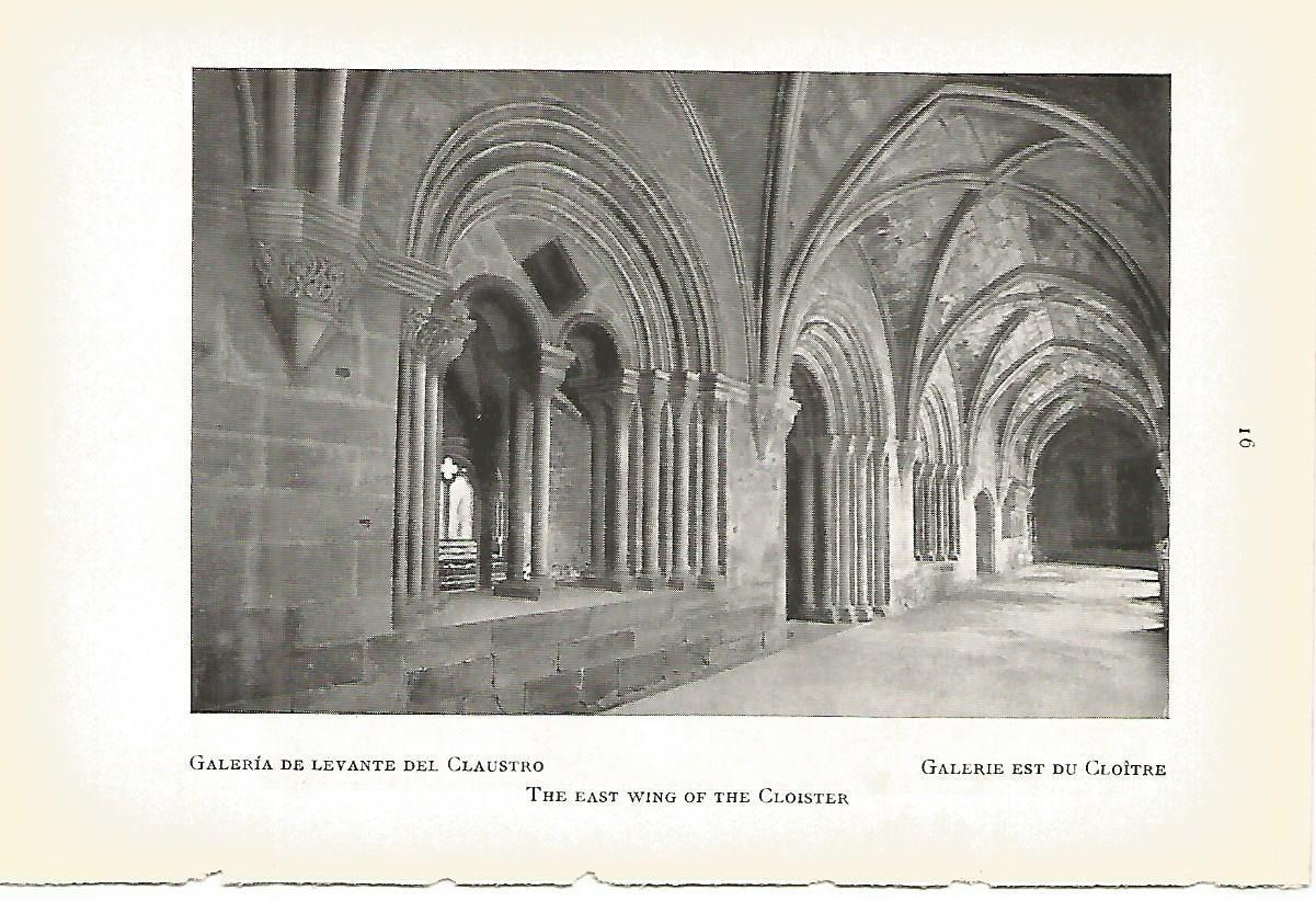 Lamina 577: MONASTERIO DE POBLET. Galeria de levante del claustro