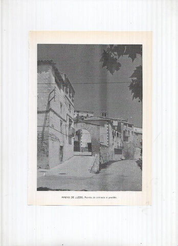 Historia de Aragon: lamina numero 018: Arens de lledo (entrada pueblo) y Argavieso (castillo)