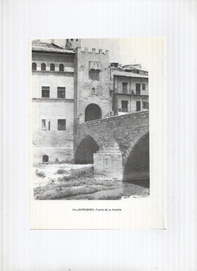 Historia de Aragon: lamina numero 066: Valbona (iglesia parroquial) y Valderrobres (puerta de la muralla)