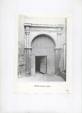 Historia de Aragon: lamina numero 092: Pertusa (puerta de la iglesia) y Perarrua (castillo e iglesia)