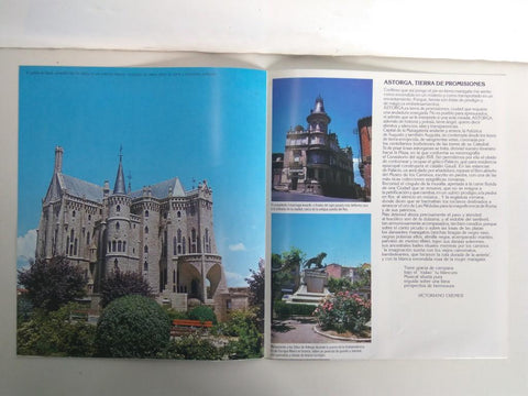 Desplegable: Vistas de ASTORGA,  49cm X 42cm - COCA COLA Patrimonio Artisctico I (1975)  