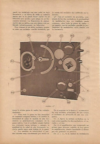 LAMINA BLANCO Y NEGRO 7962: Vista de frente del oscilador de precision