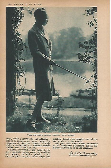 LAMINA BLANCO Y NEGRO 7719: Traje deportivo de Drecoll
