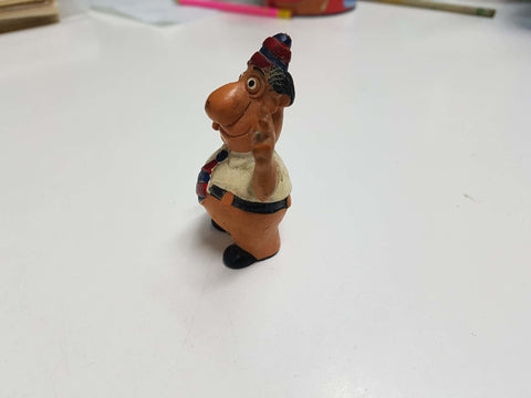 Figura Jordi Cule haciendo signo de victoria