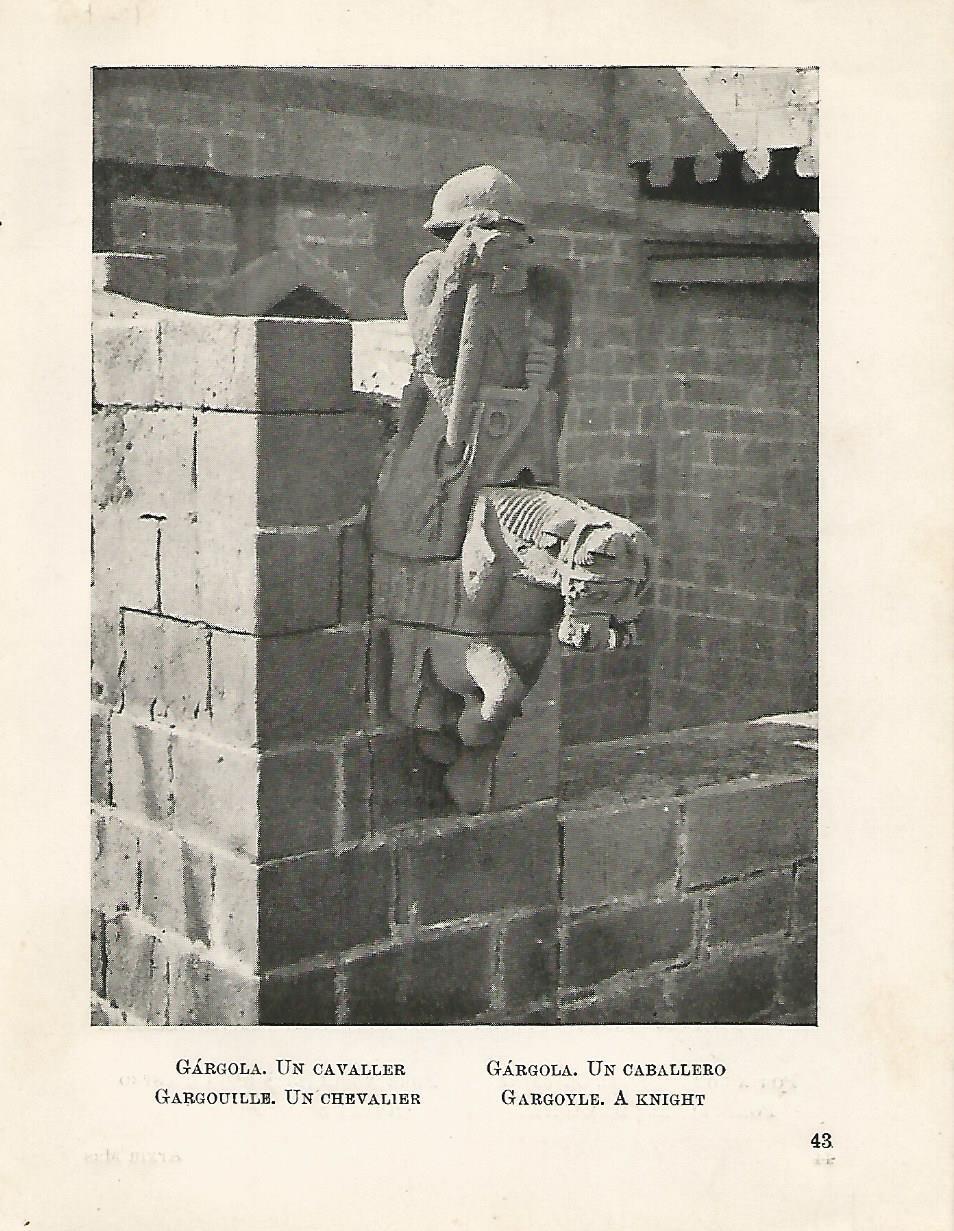 Lamina 1075: CATEDRAL DE BARCELONA. Gargola. Un caballero