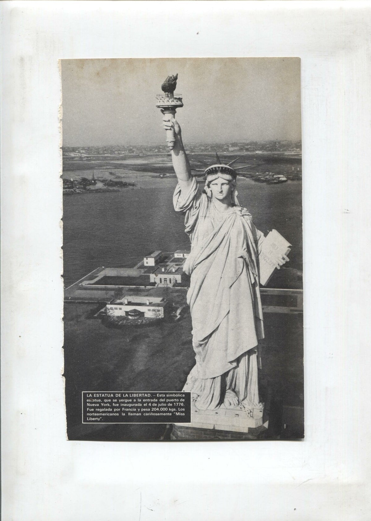 Lamina Maravillas del Mundo: La estatua de la libertad y Brasilia