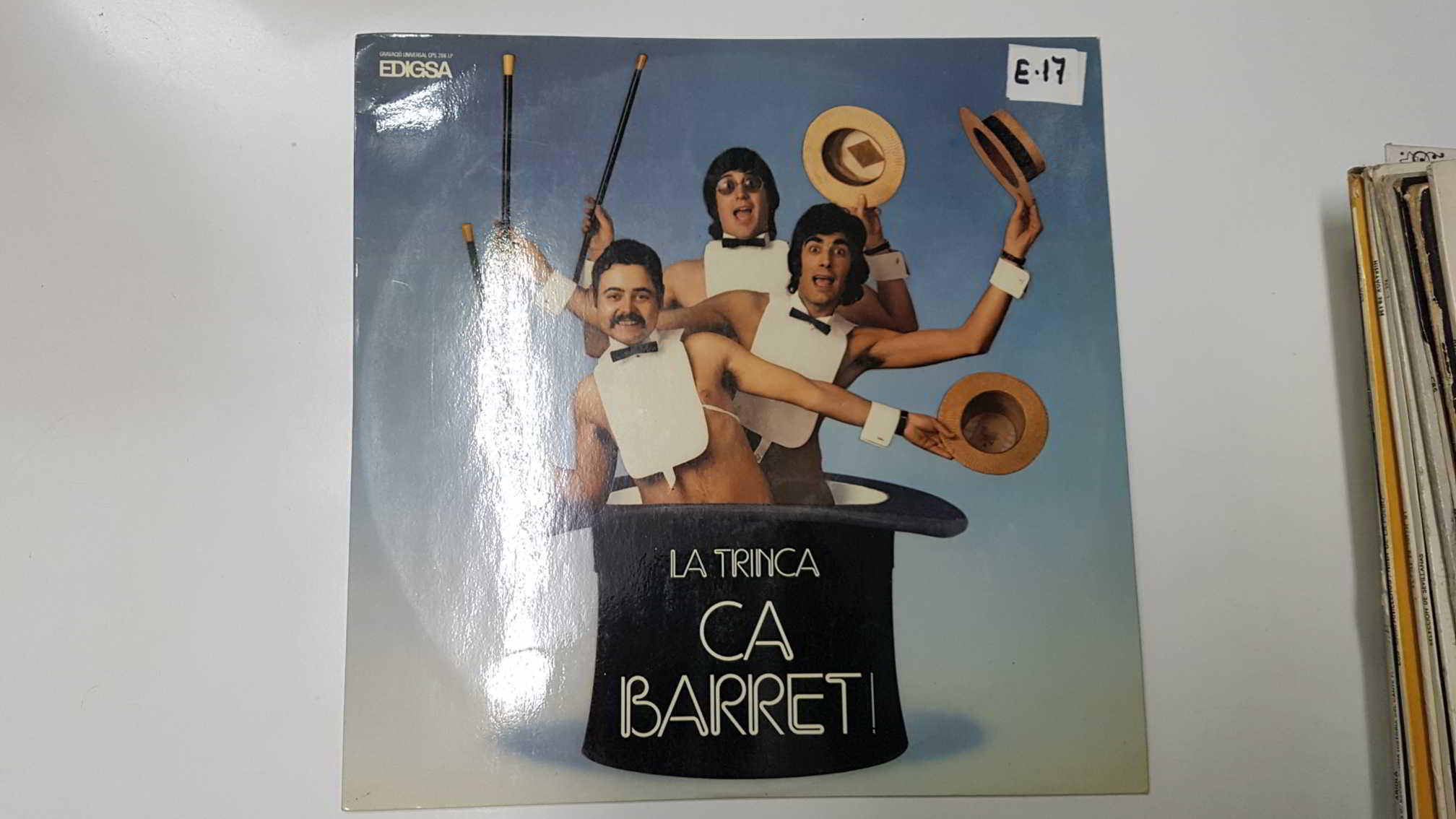 LP: Ca Barret, La Trinca - El sarau, Ai quin Tomàs, La revolució, Quatre llunes