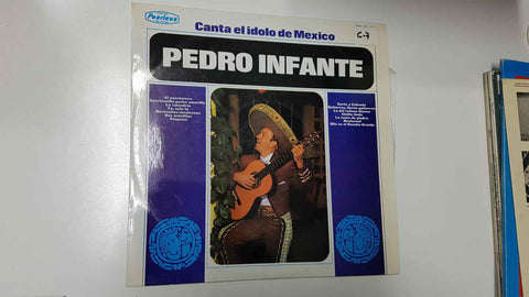 LP: Pedro Infante, el idolo de Mexico - El aventurero, Gorrioncillo pecho amarillo, La calandria