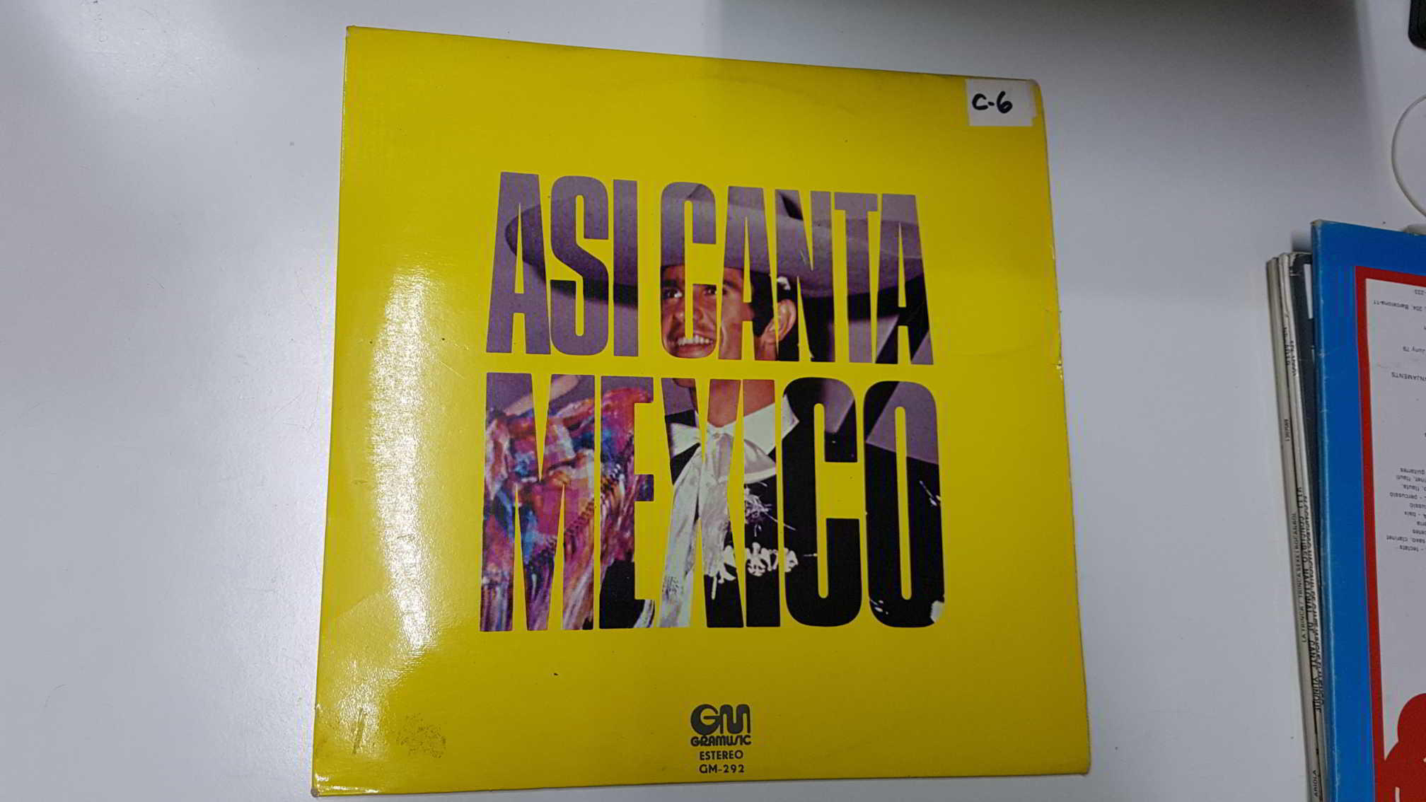 LP, Gramusic: Asi canta Mexico - La pelea de gallos, Las alteñitas, El mil amores