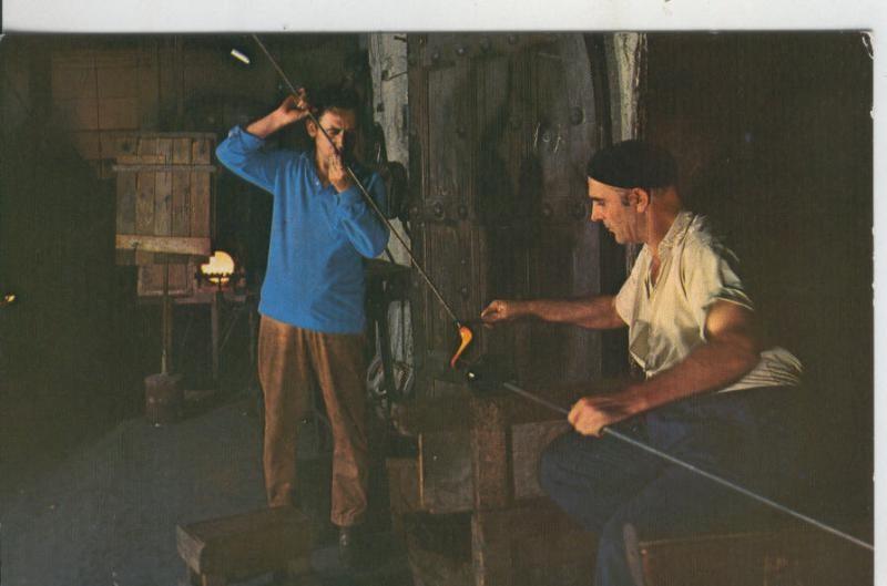 Postal 008236: Artesanos del cristal en el Pueblo Español de Barcelona