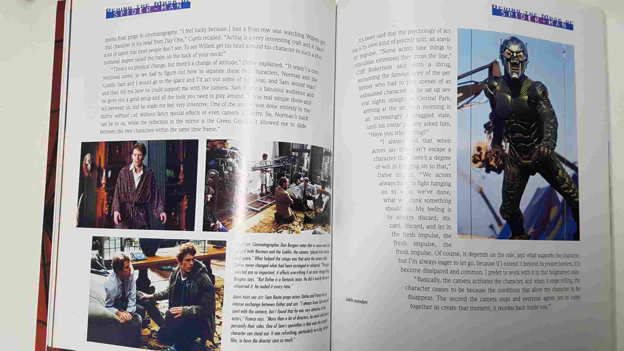 Libro: Behind the mask of Spider-Man. The secrets of the movie. Foreword by Stan Lee