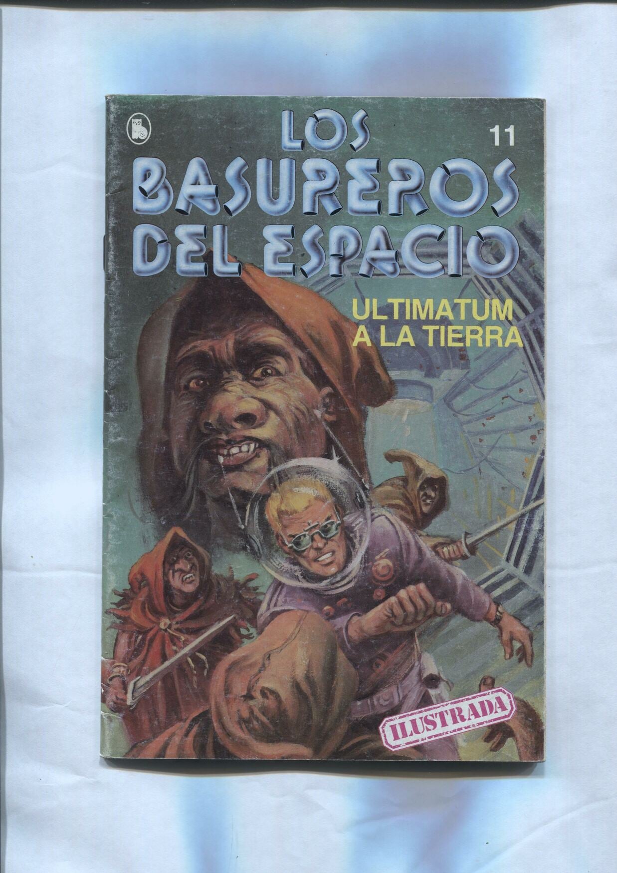 Los basureros del espacio numero 11; Ultimatum a la tierra