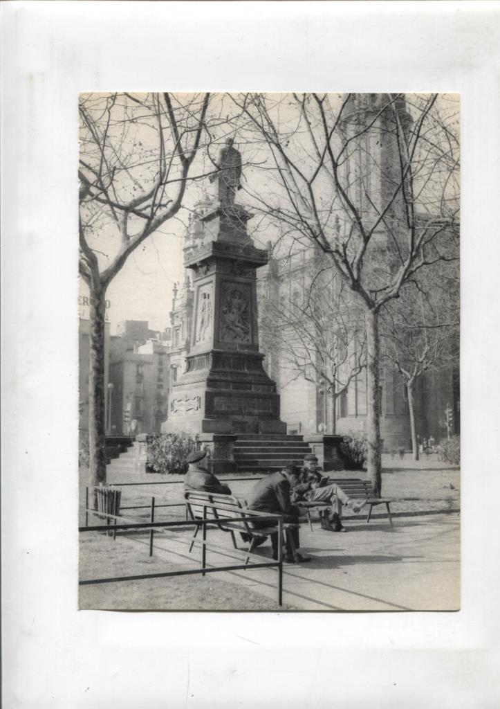 50 racons de Barcelona lamina 37: Plaza de Antonio Lopez
