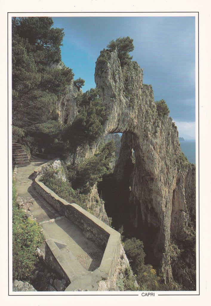 POSTAL B13103: CAPRI: ARCO NATURALE